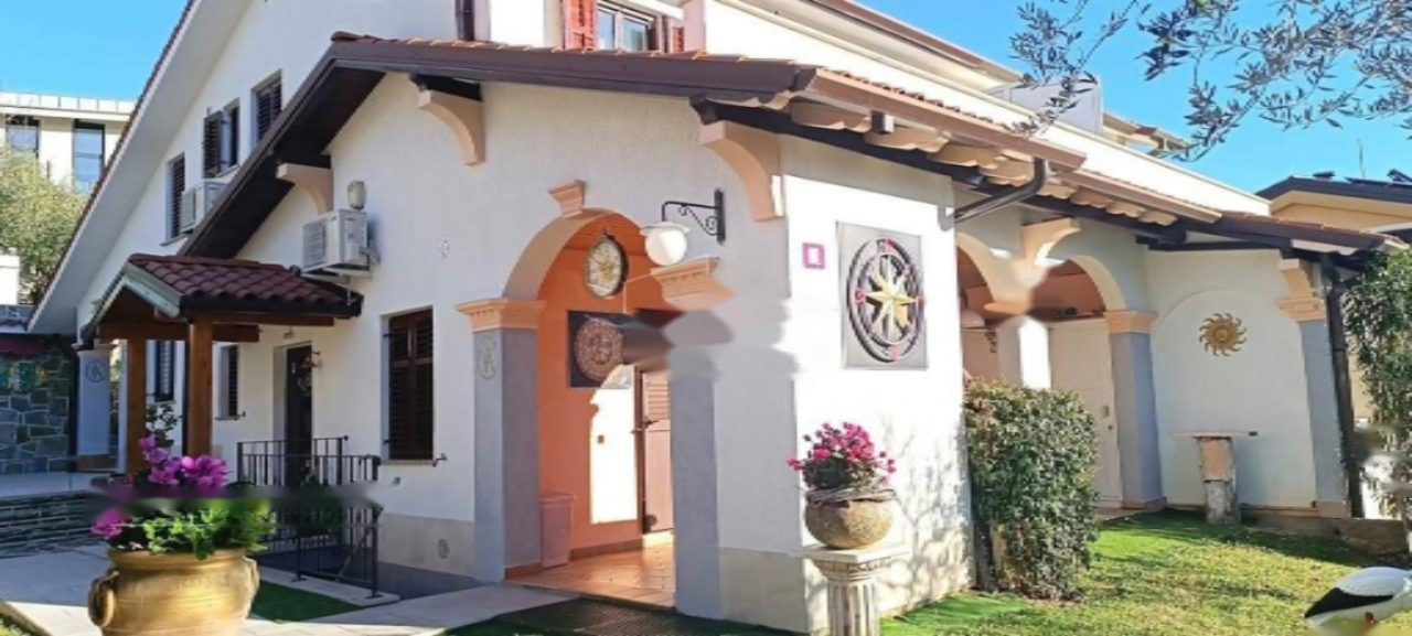 Casa en Izola, Eslovenia, 234 m² - imagen 1