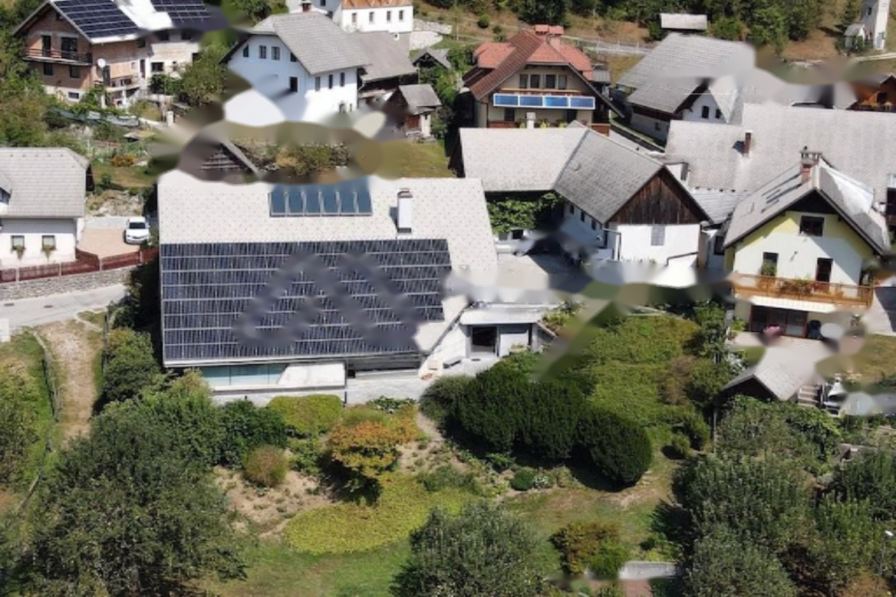 House in Bled, Slovenia, 815 m² - picture 1