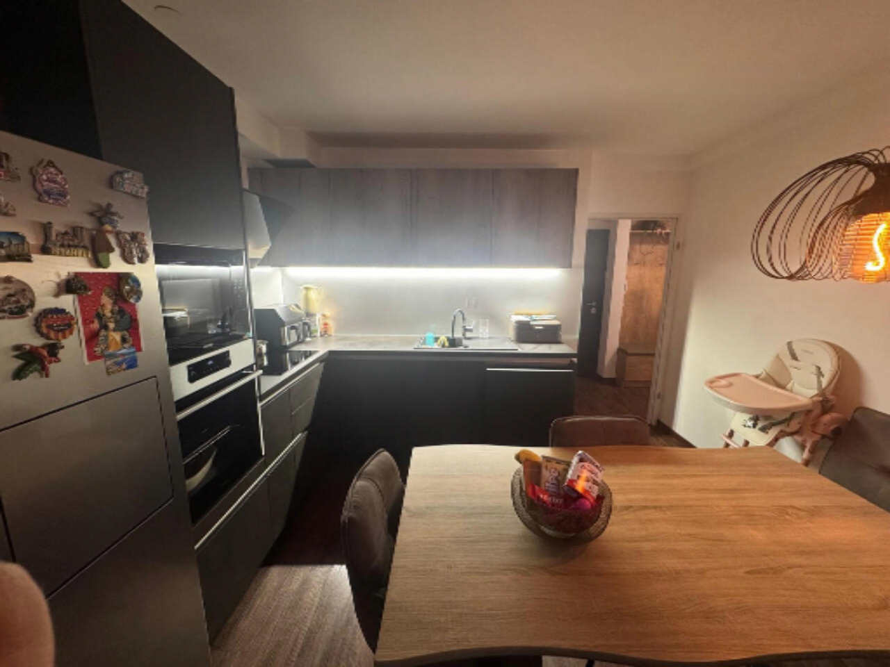 Piso en Liubliana, Eslovenia, 61 m² - imagen 1