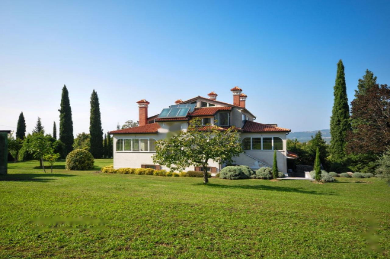 Haus in Izola, Slowenien, 753 m² - Foto 1