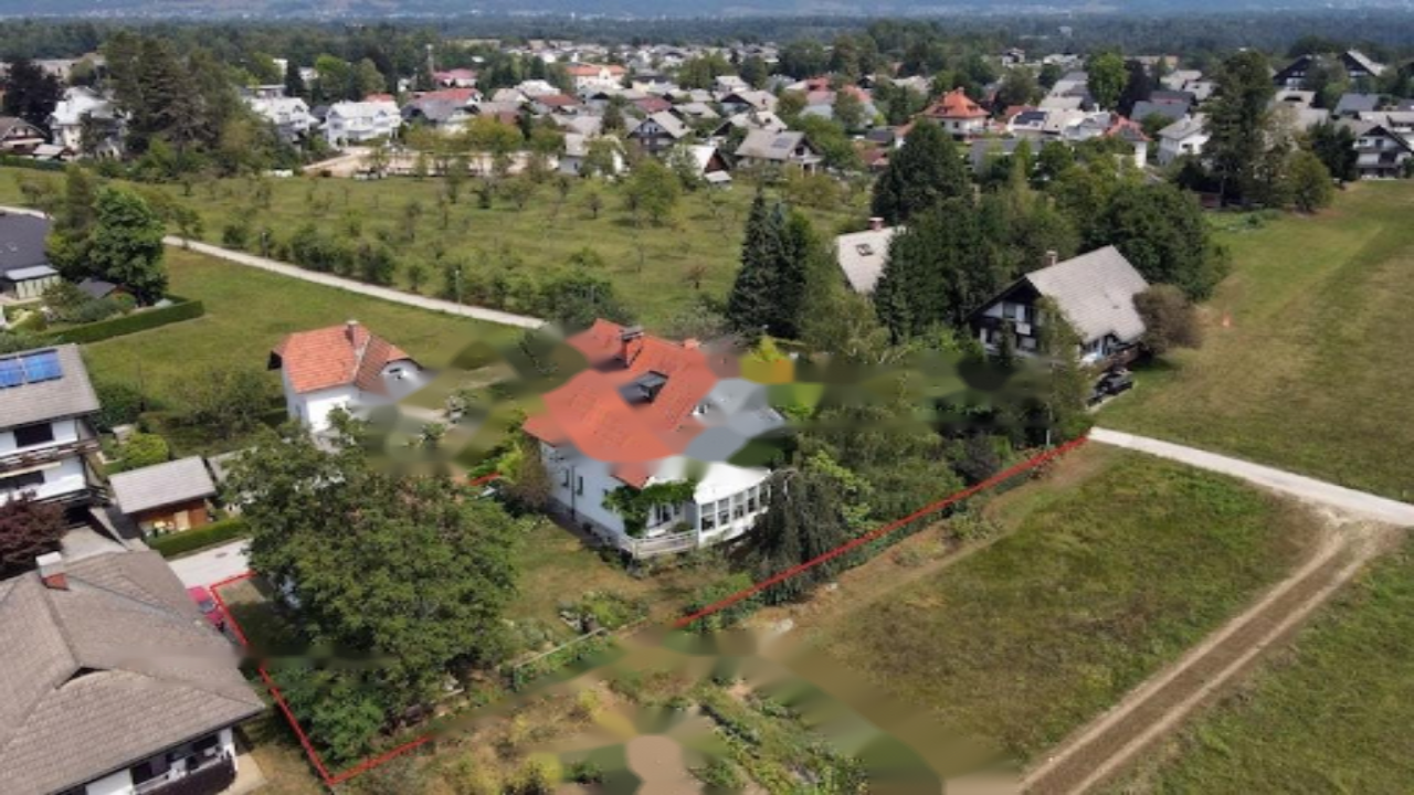 House in Bled, Slovenia, 360 m² - picture 1