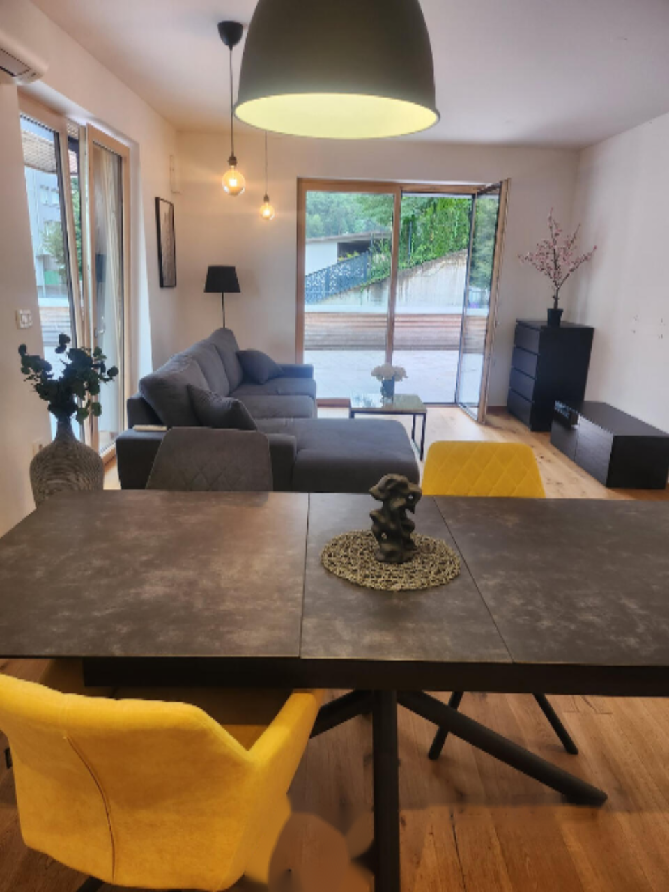 Wohnung in Ljubljana, Slowenien, 244 m² - Foto 1