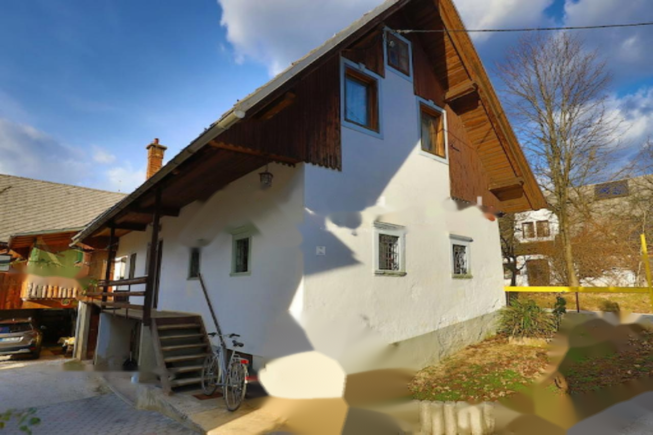 Casa en Žirovnica, Eslovenia, 164 m² - imagen 1