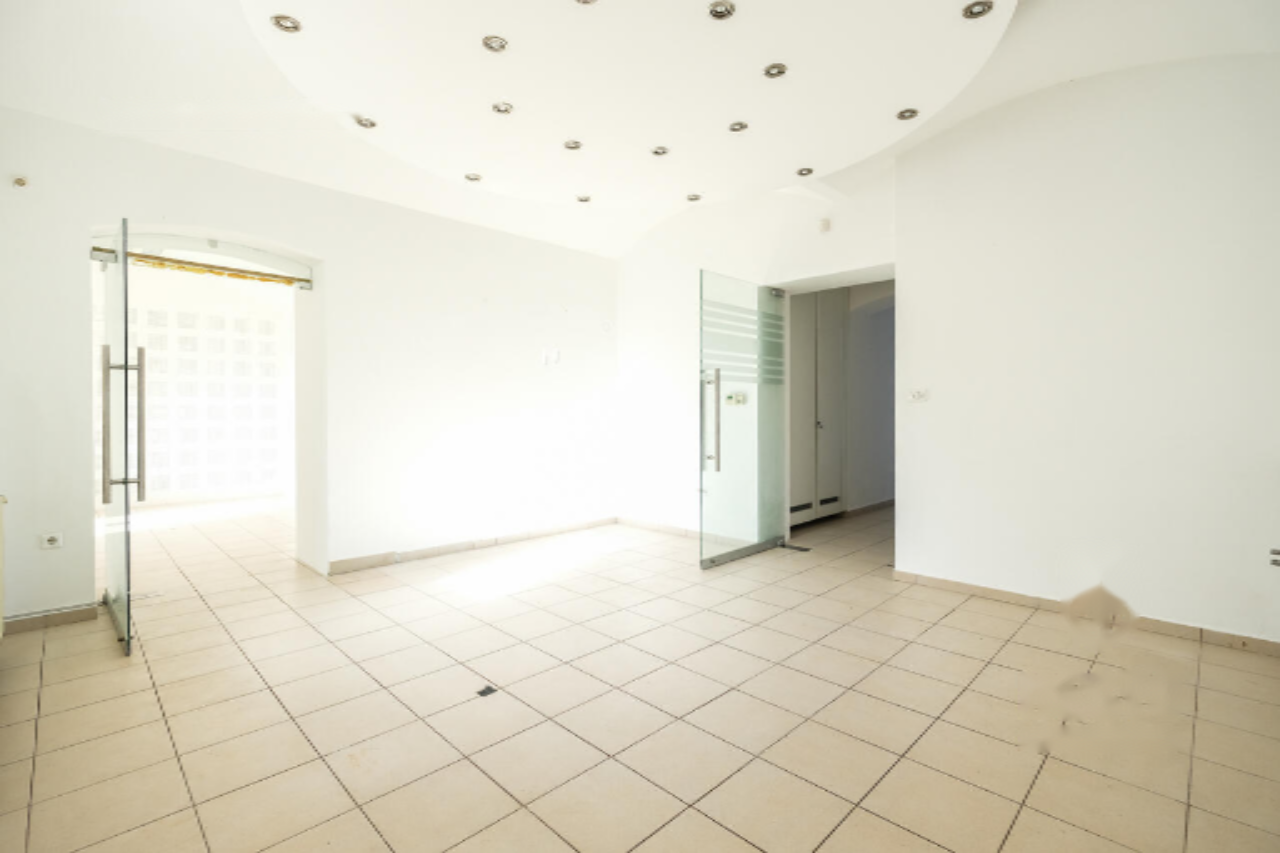 Piso en Liubliana, Eslovenia, 50 m² - imagen 1