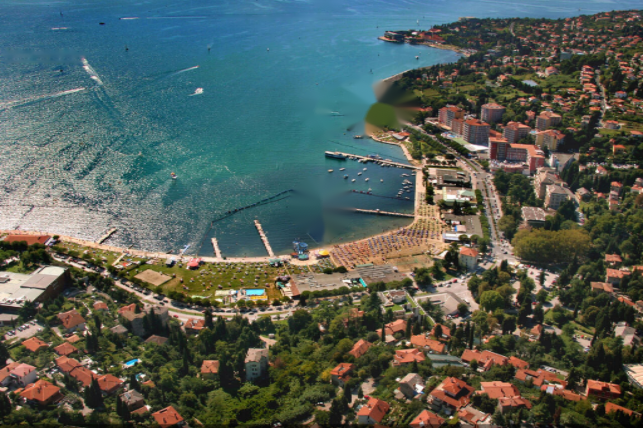 Haus in Portorož, Slowenien, 287 m² - Foto 1