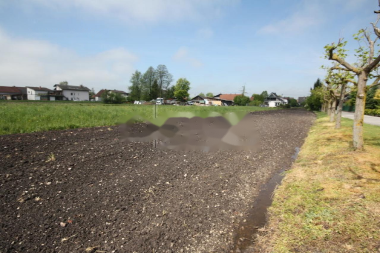 Land in Ljubljana, Slovenia, 3 156 m² - picture 1
