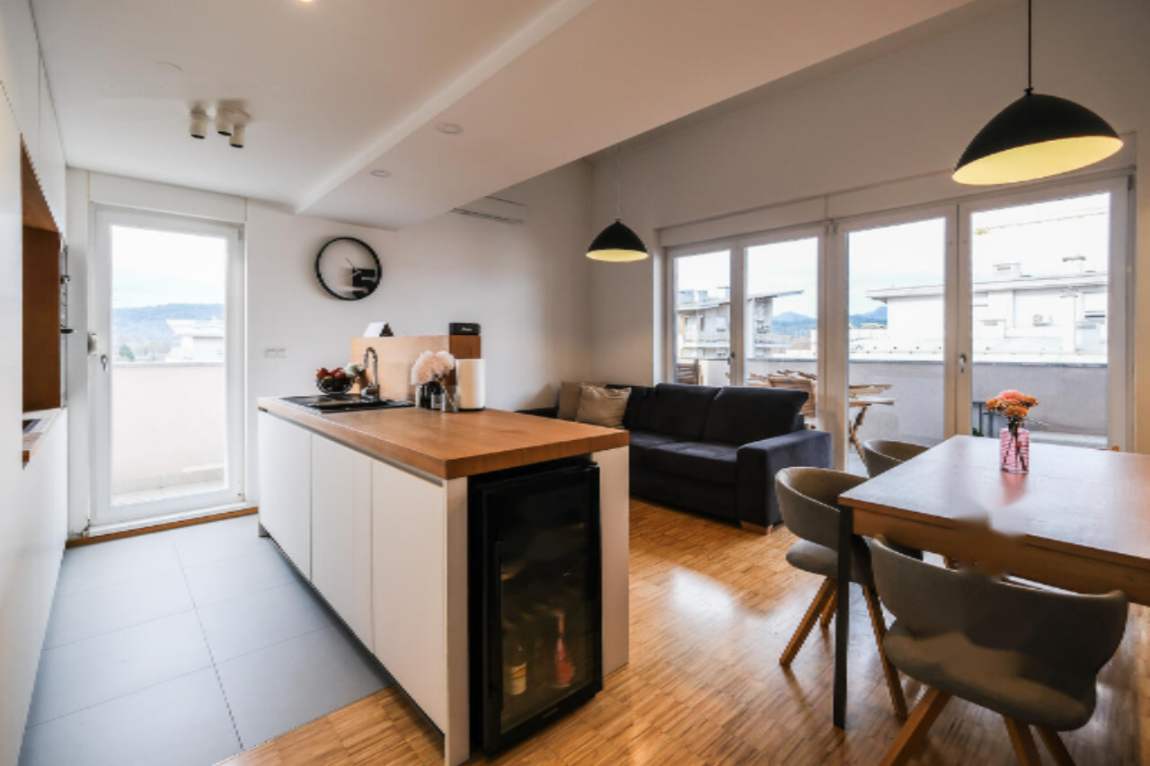 Piso en Liubliana, Eslovenia, 134 m² - imagen 1