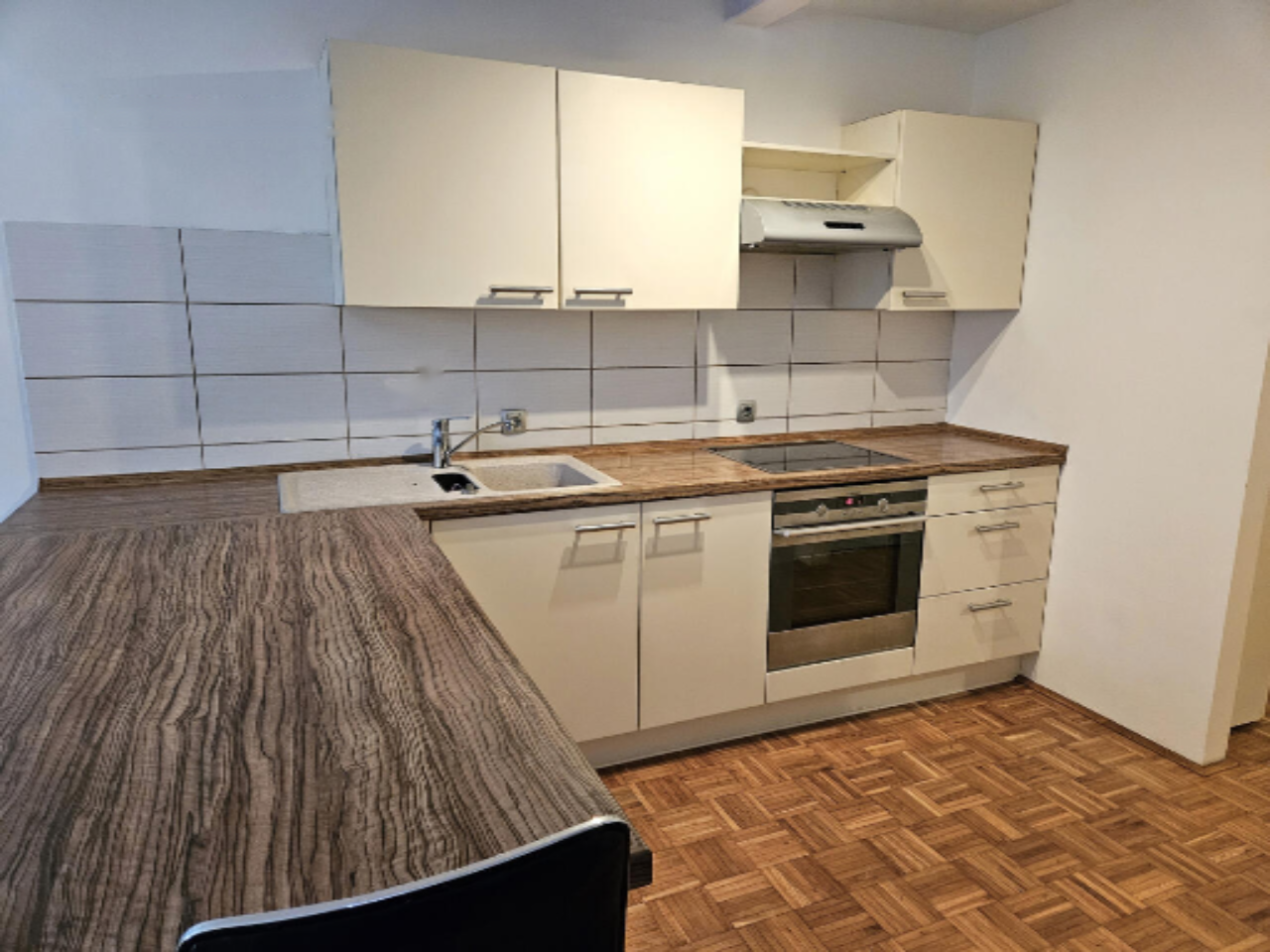Piso en Liubliana, Eslovenia, 64 m² - imagen 1