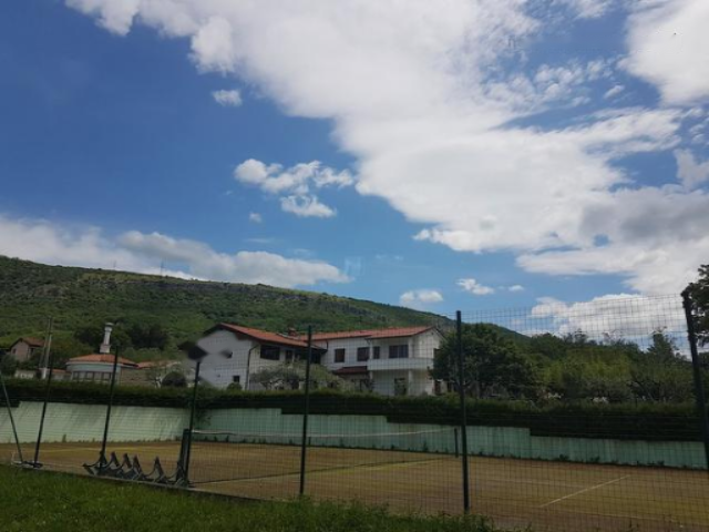 House in Divača, Slovenia, 484 m² - picture 1