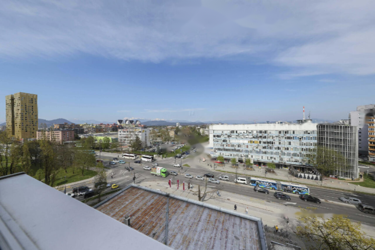 Piso en Liubliana, Eslovenia, 71 m² - imagen 1