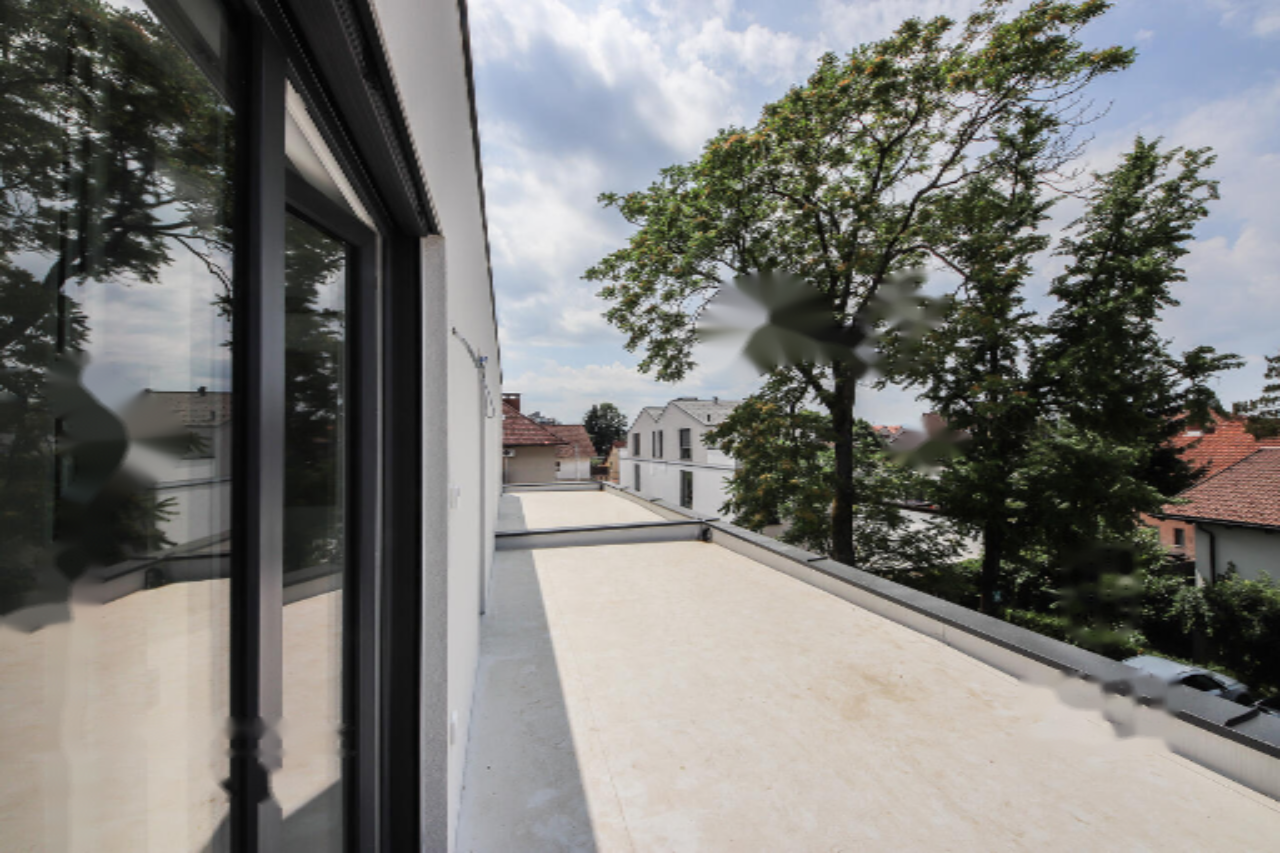 Flat in Ljubljana, Slovenia, 176 m² - picture 1