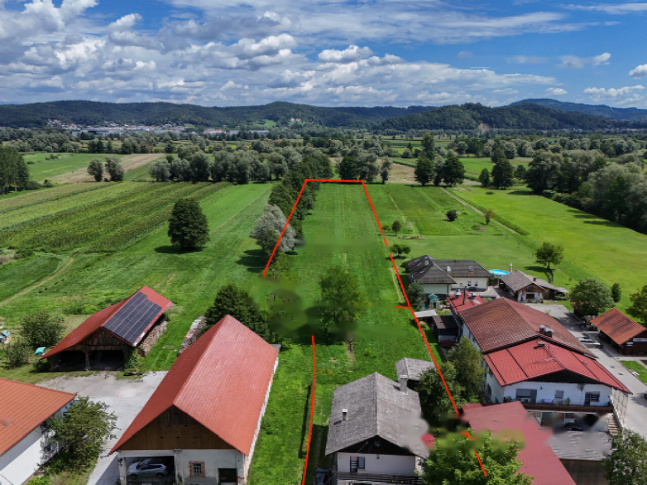 Terreno en Liubliana, Eslovenia, 10 671 m² - imagen 1