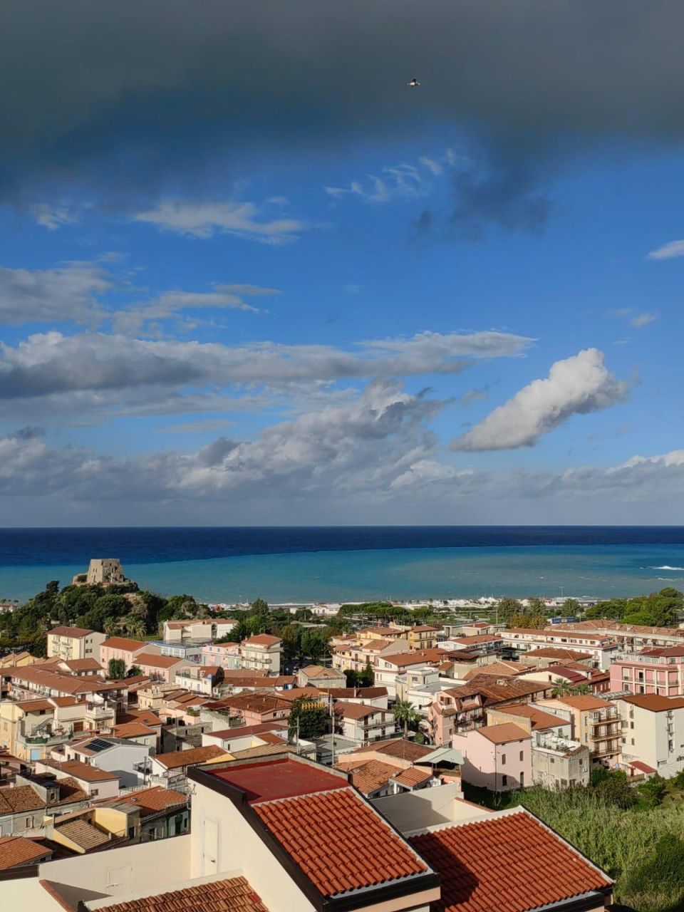 Appartement à Scalea, Italie, 75 m² - image 1