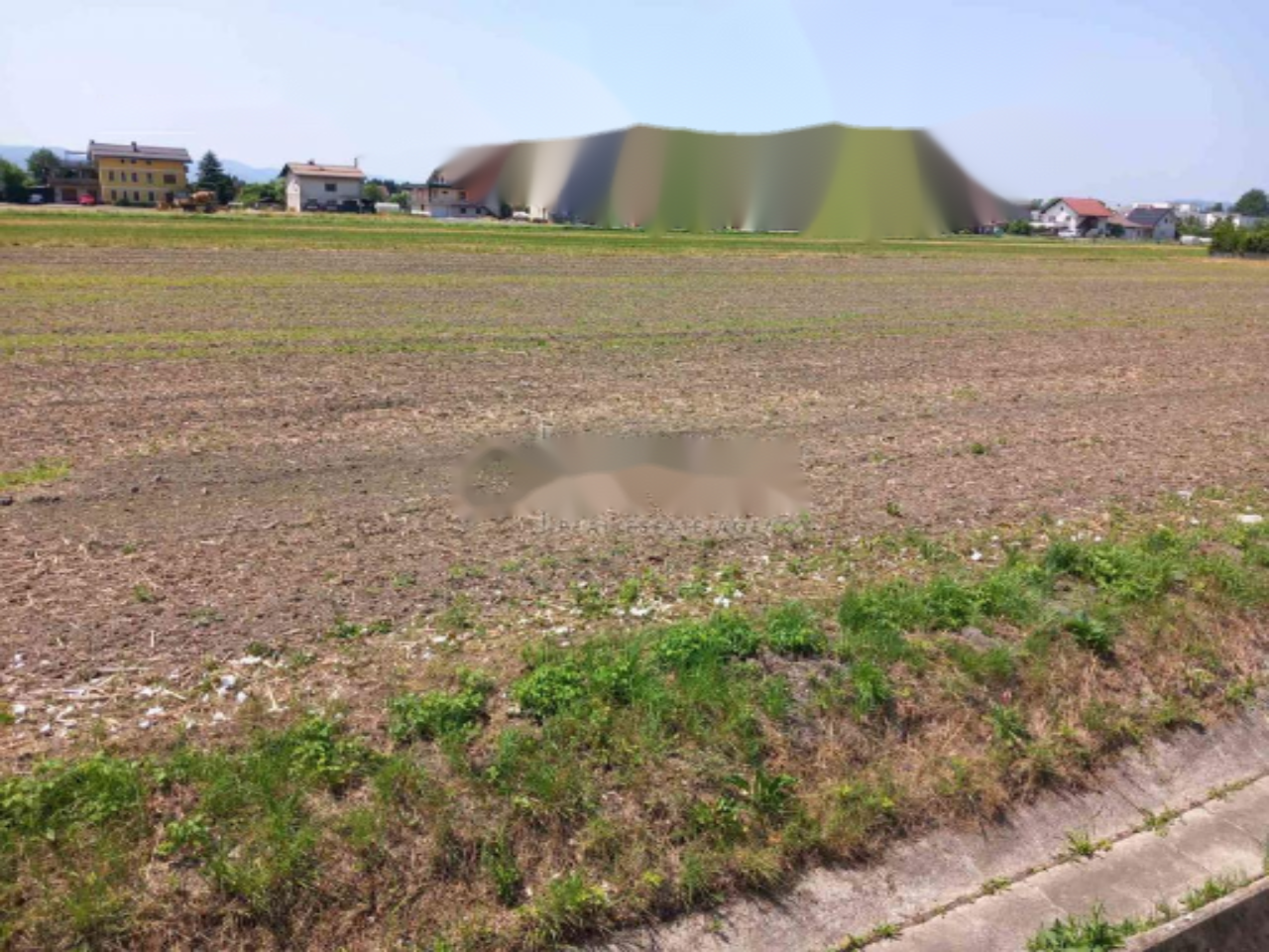 Land in Ljubljana, Slovenia, 1 512 m² - picture 1