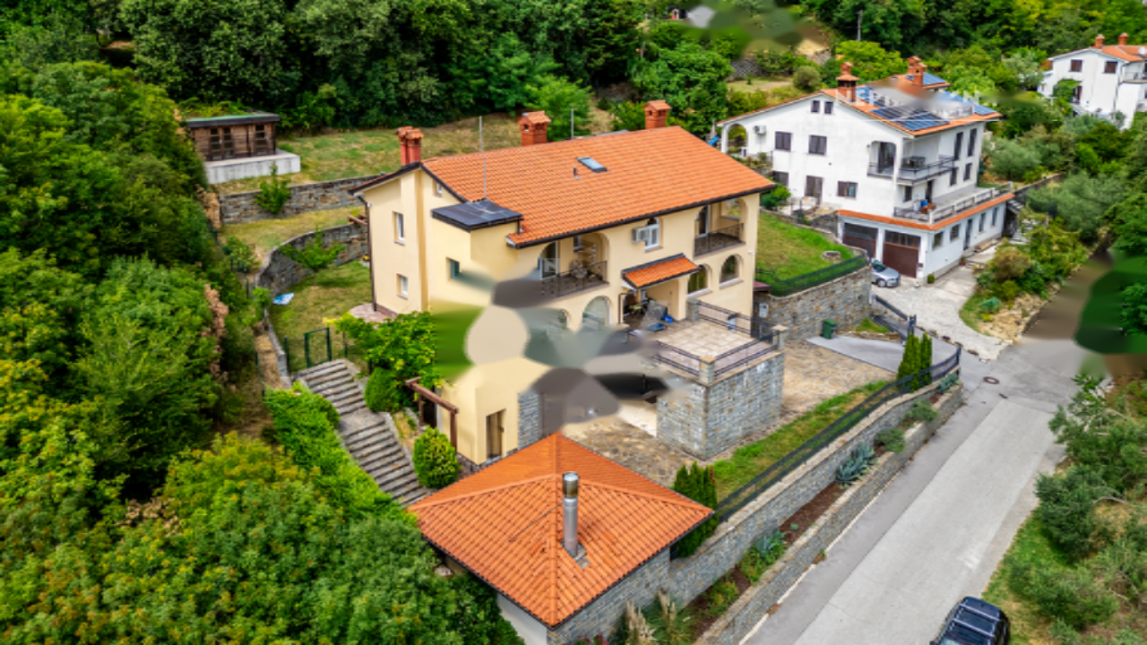 Maison à Izola, Slovénie, 424 m² - image 1