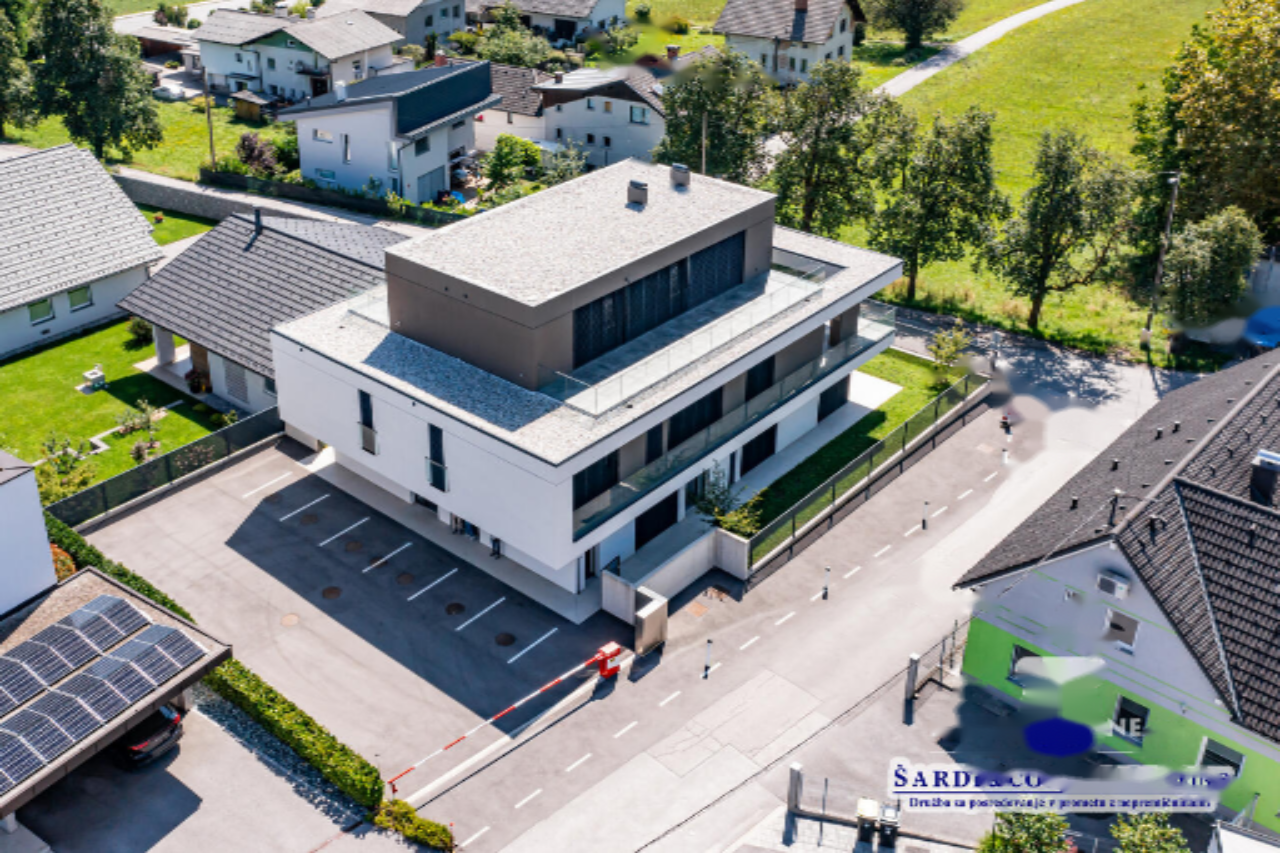 Piso en Liubliana, Eslovenia, 240 m² - imagen 3