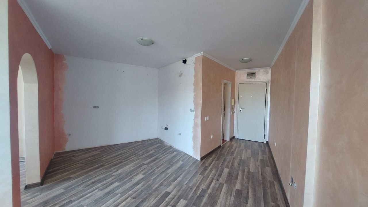 Appartement à Slantchev Briag, Bulgarie, 76 m² - image 1