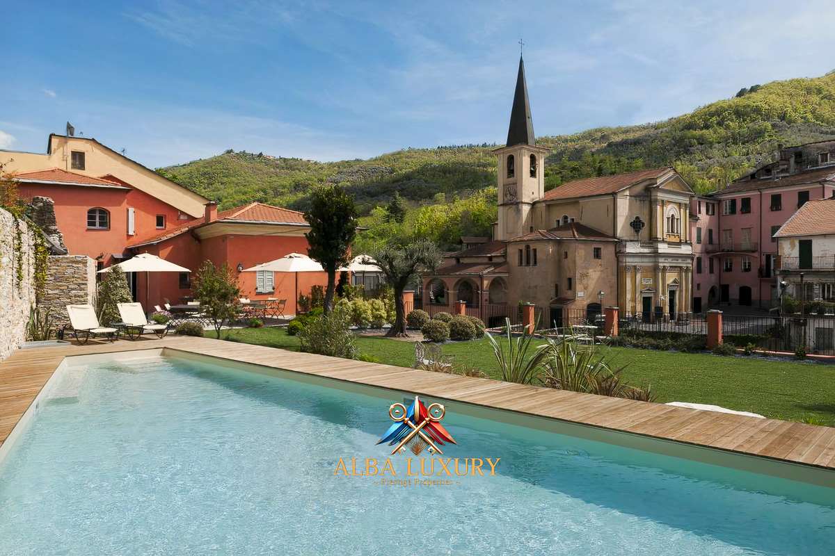 Villa Via Guglieri Ambrogio, Italy, 1 000 m² - picture 1