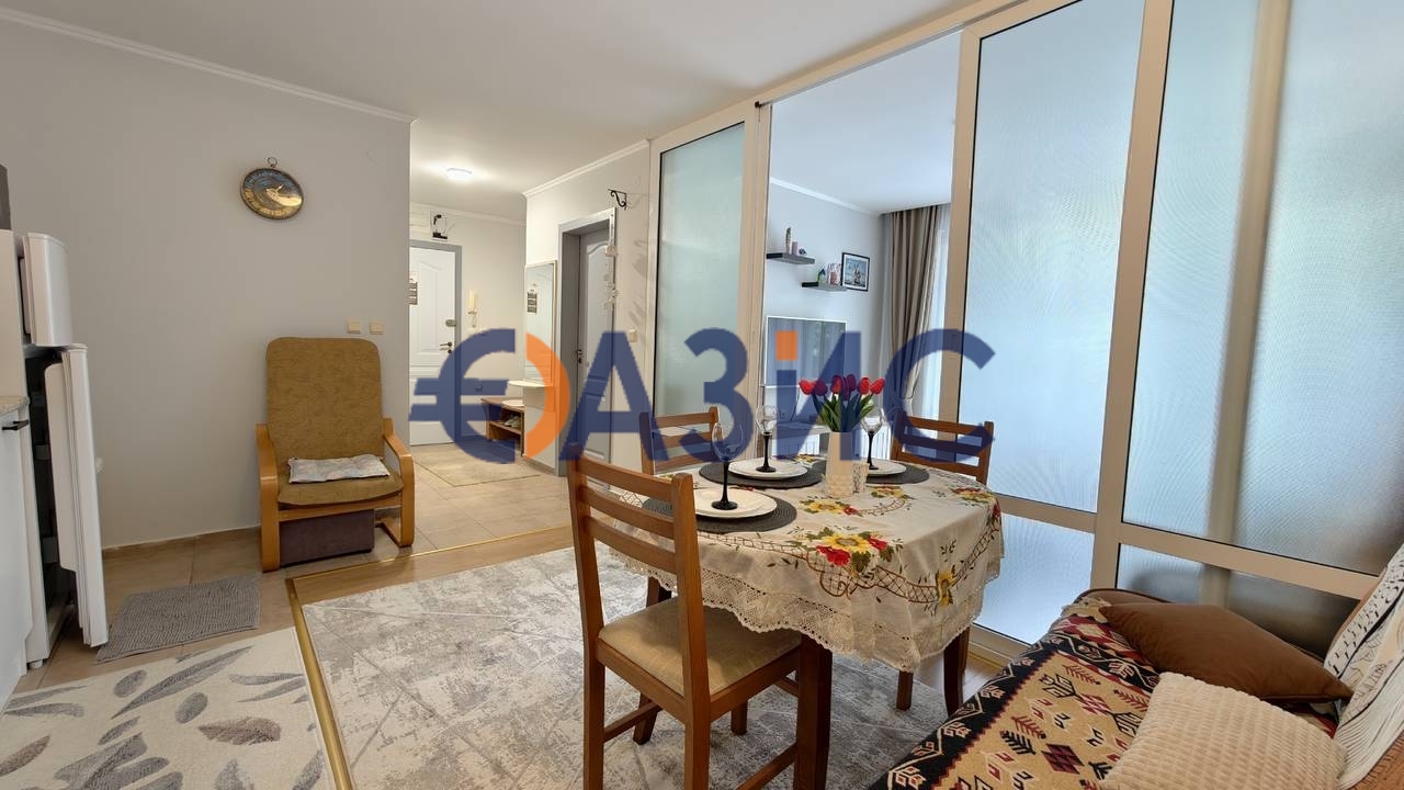 Appartement à Slantchev Briag, Bulgarie, 73 m² - image 1