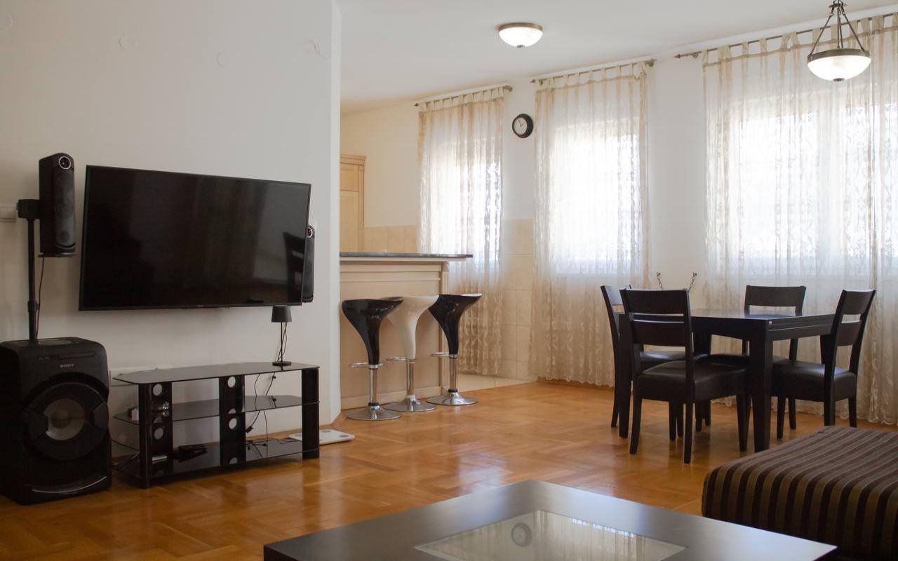 Piso en el Bar, Montenegro, 100 m² - imagen 1