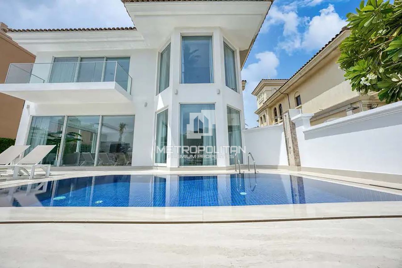 Villa in Dubai, UAE, 622 m² - picture 1