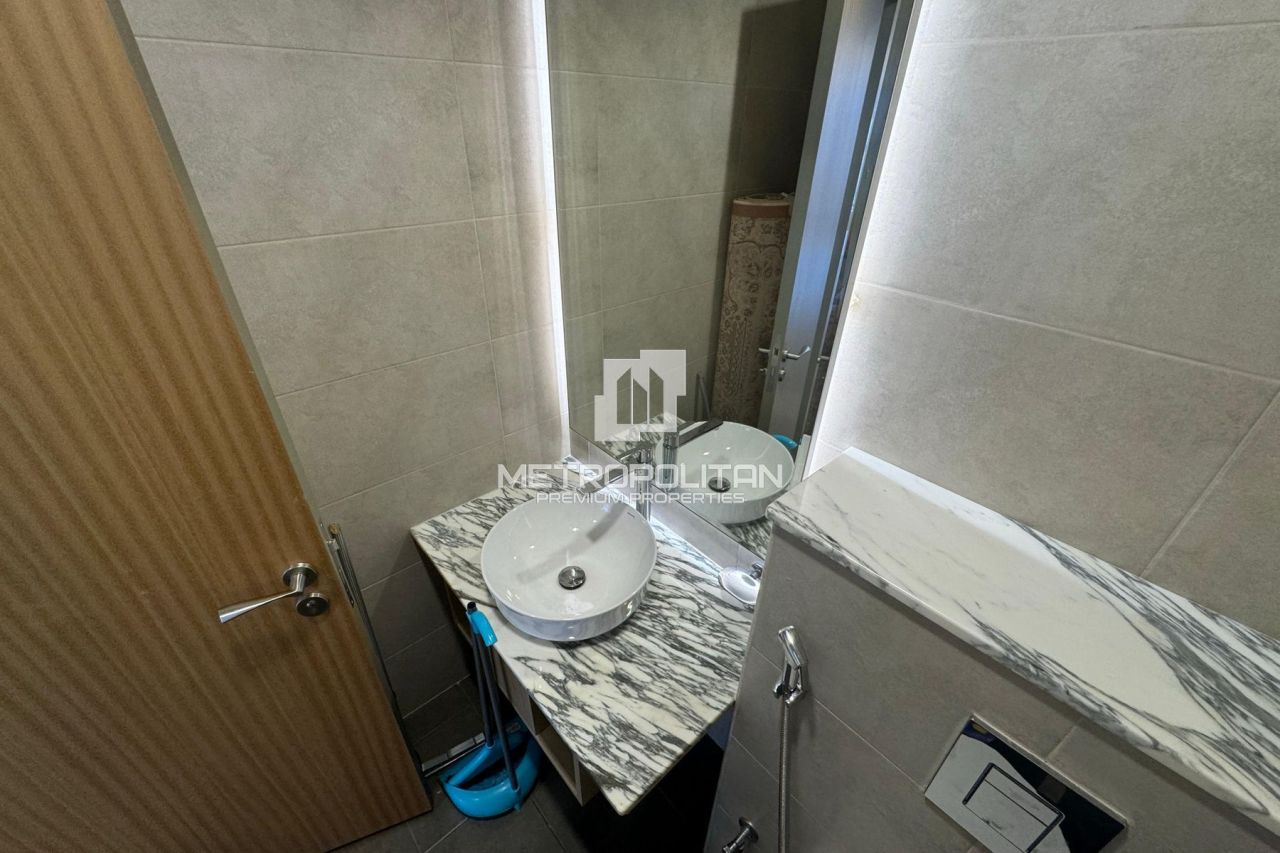 Apartment in Dubai, UAE, 123 m² - picture 11