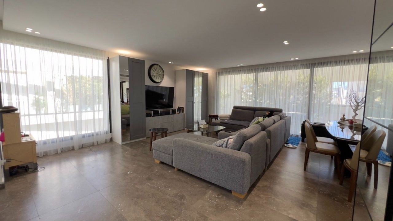 Penthouse in Limassol, Cyprus, 195 m² - picture 8