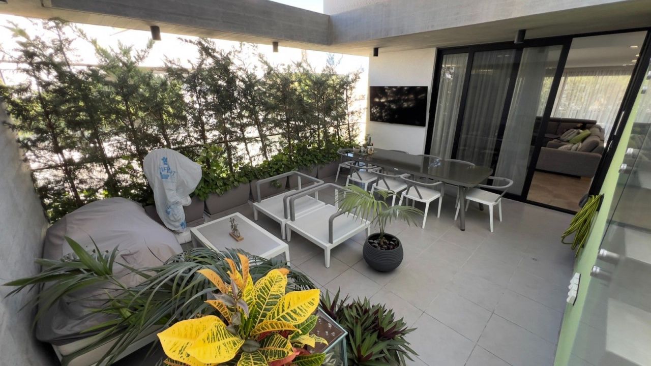 Penthouse in Limassol, Cyprus, 195 m² - picture 13