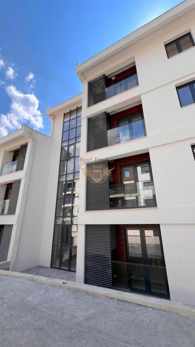 Flat in Tivat, Montenegro, 33 m² - picture 1