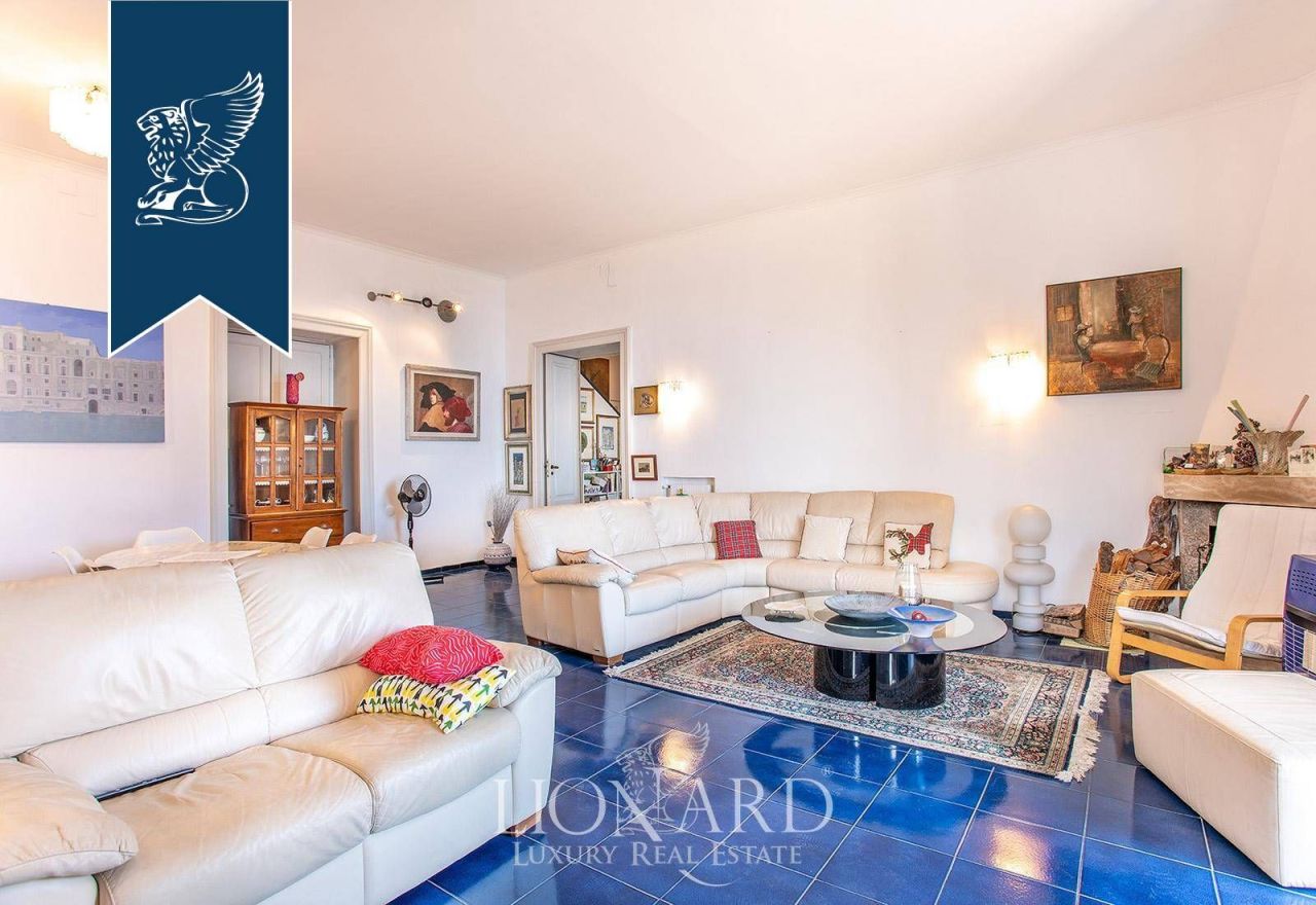 Villa en Nápoles, Italia, 548 m² - imagen 14