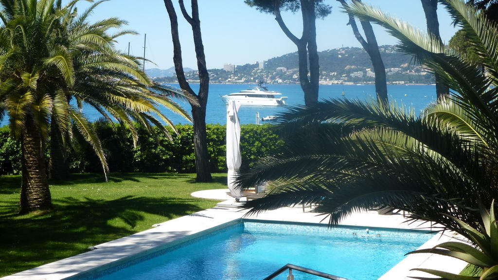 Villa in Cap d'Antibes, Frankreich, 1 050 m² - Foto 1