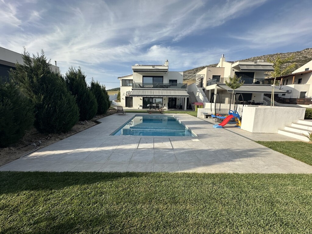 Maison à Thessalonique, Grèce, 235 m² - image 1