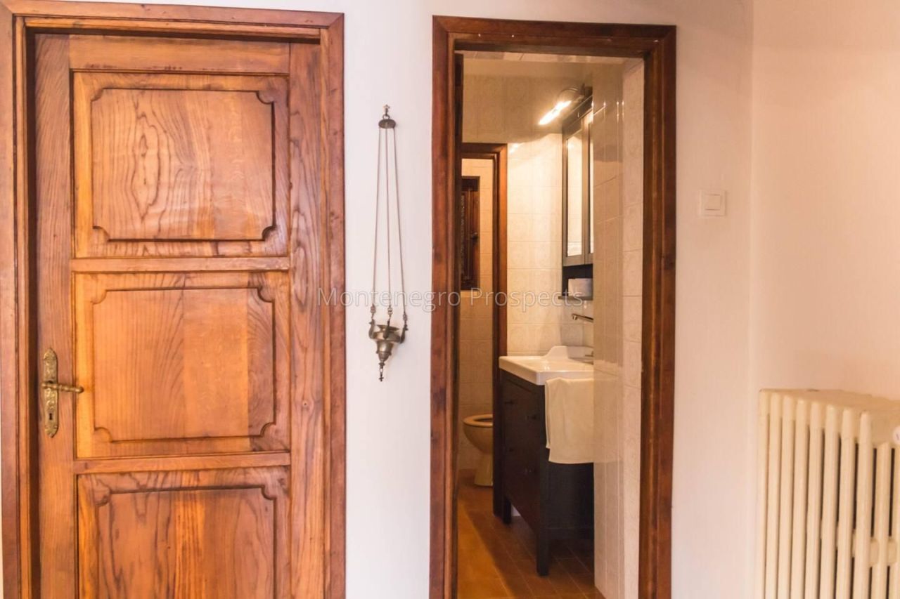 Haus in Przno, Montenegro, 190 m² - Foto 4