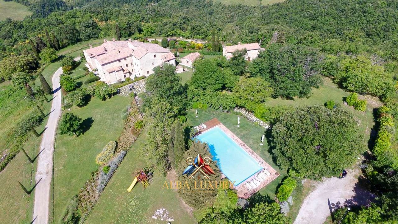 Villa in Sarteano, Italy, 400 m² - picture 5