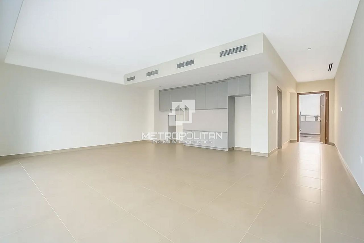 Casa adosada en Dubái, EAU, 174 m² - imagen 1