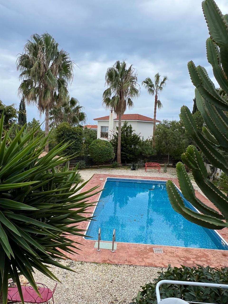 Maison à Pissouri, Chypre, 240 m² - image 1