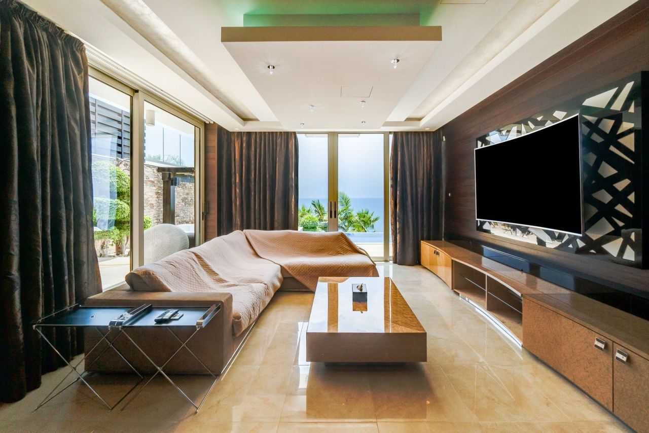 House in Agios Tychon, Cyprus - picture 2