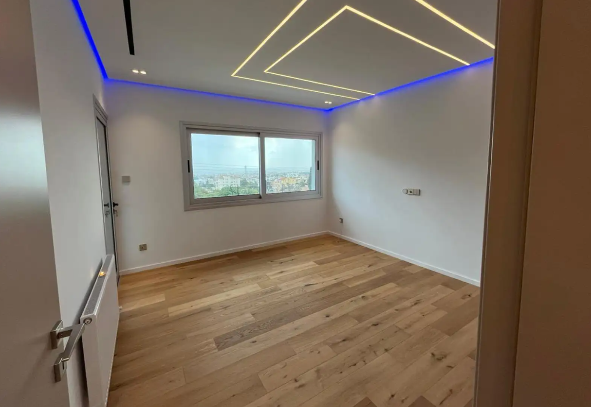 Casa a Agios Athanasios, Cipro, 350 m² - foto 7