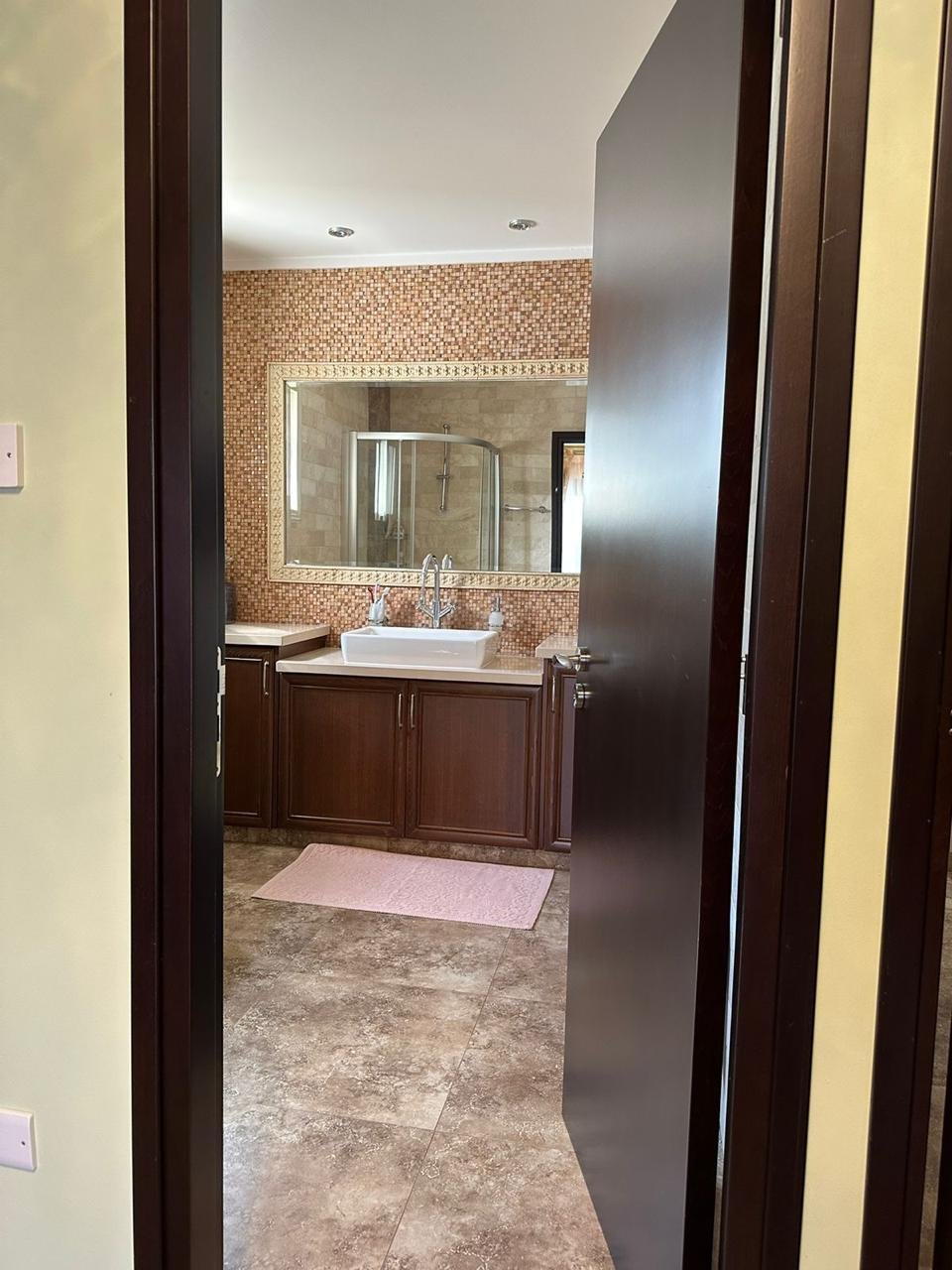 Casa en Germasogeia, Chipre, 311 m² - imagen 18