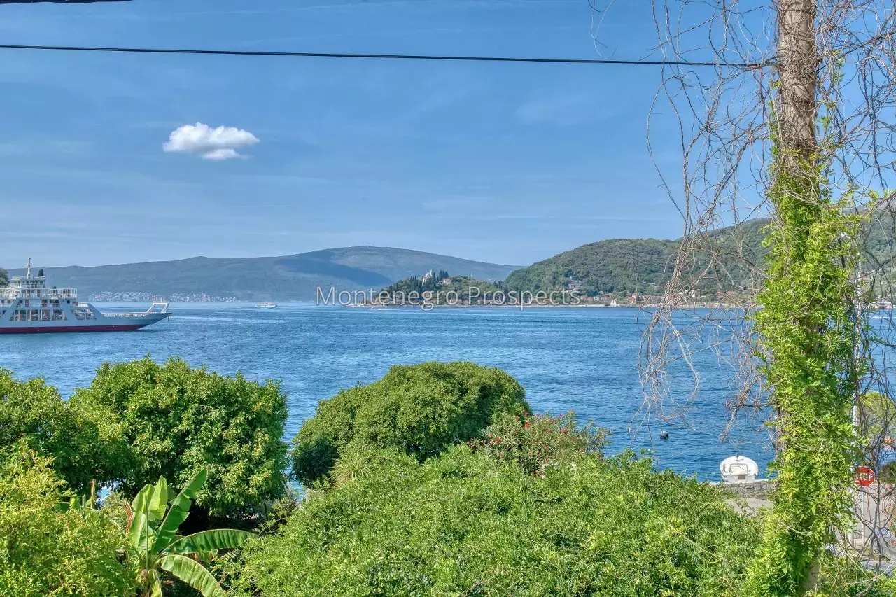 Villa en Lepetani, Montenegro, 300 m² - imagen 11