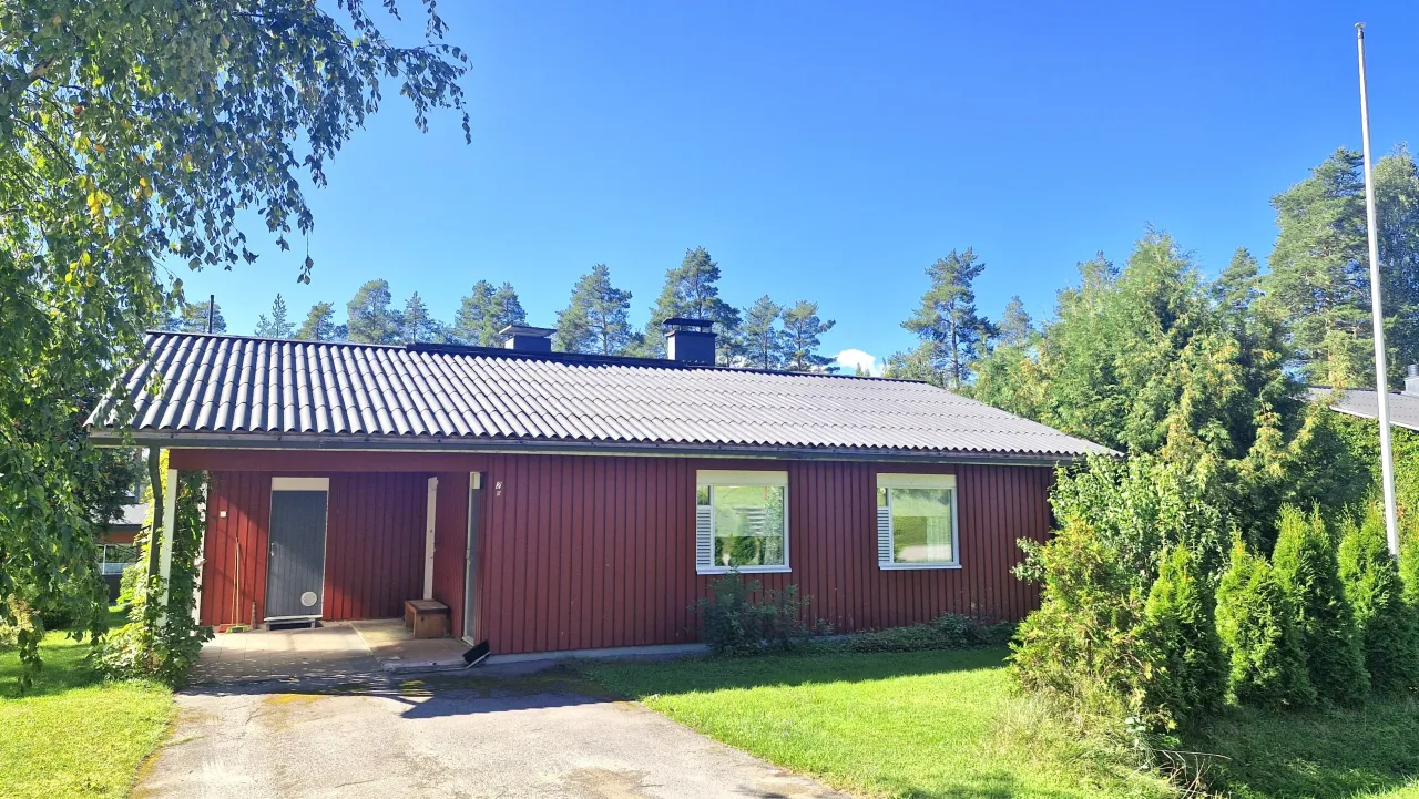 Maison à Punkaharju, Finlande, 83.2 m² - image 1