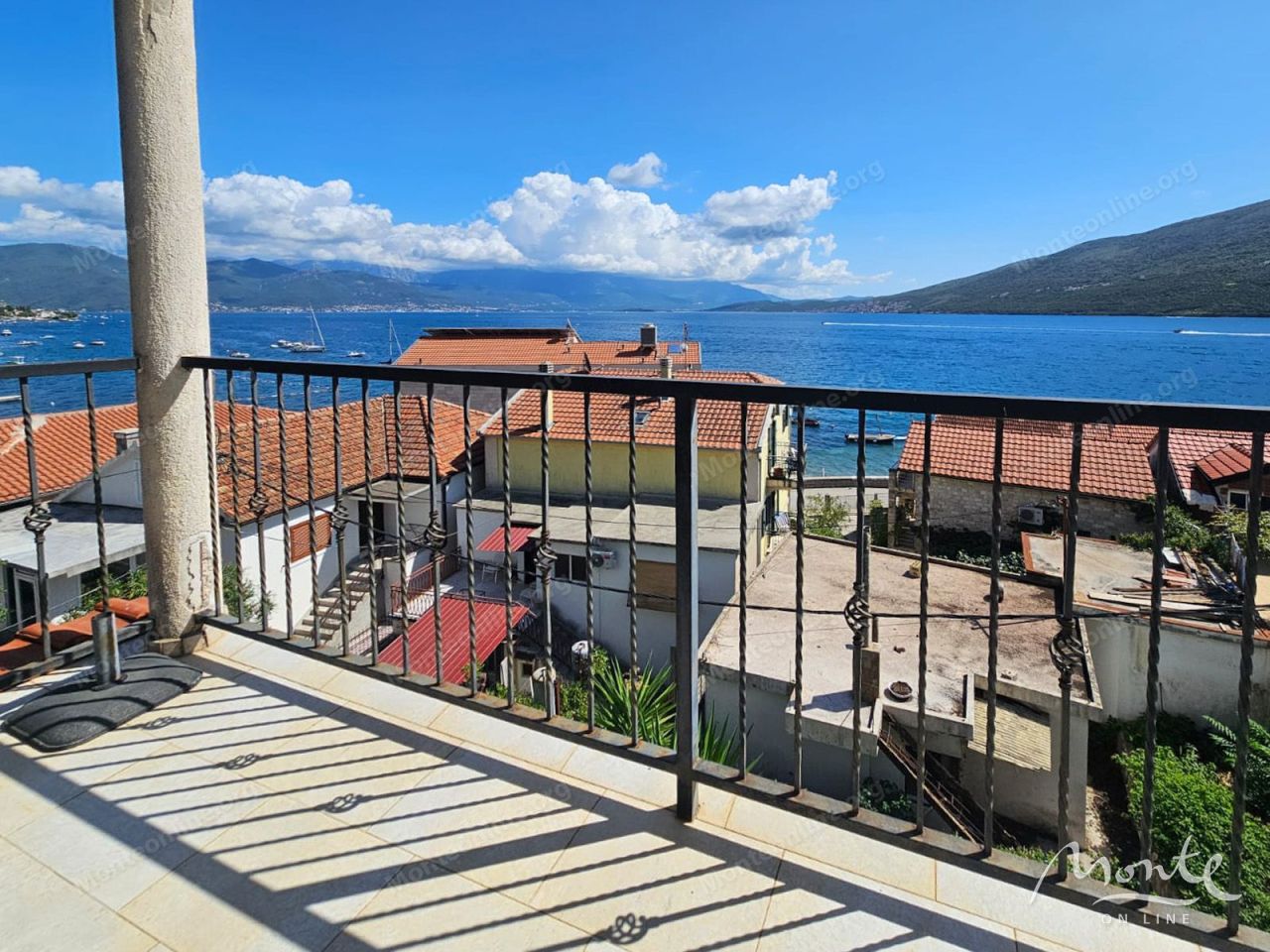 Apartment in Denovici, Montenegro, 45 m² - picture 1