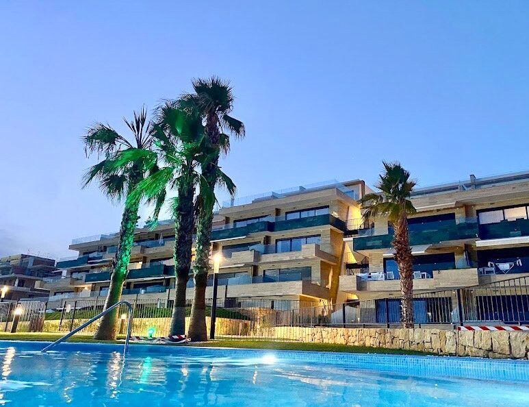 Apartamento en Finestrat, España, 108 m² - imagen 1