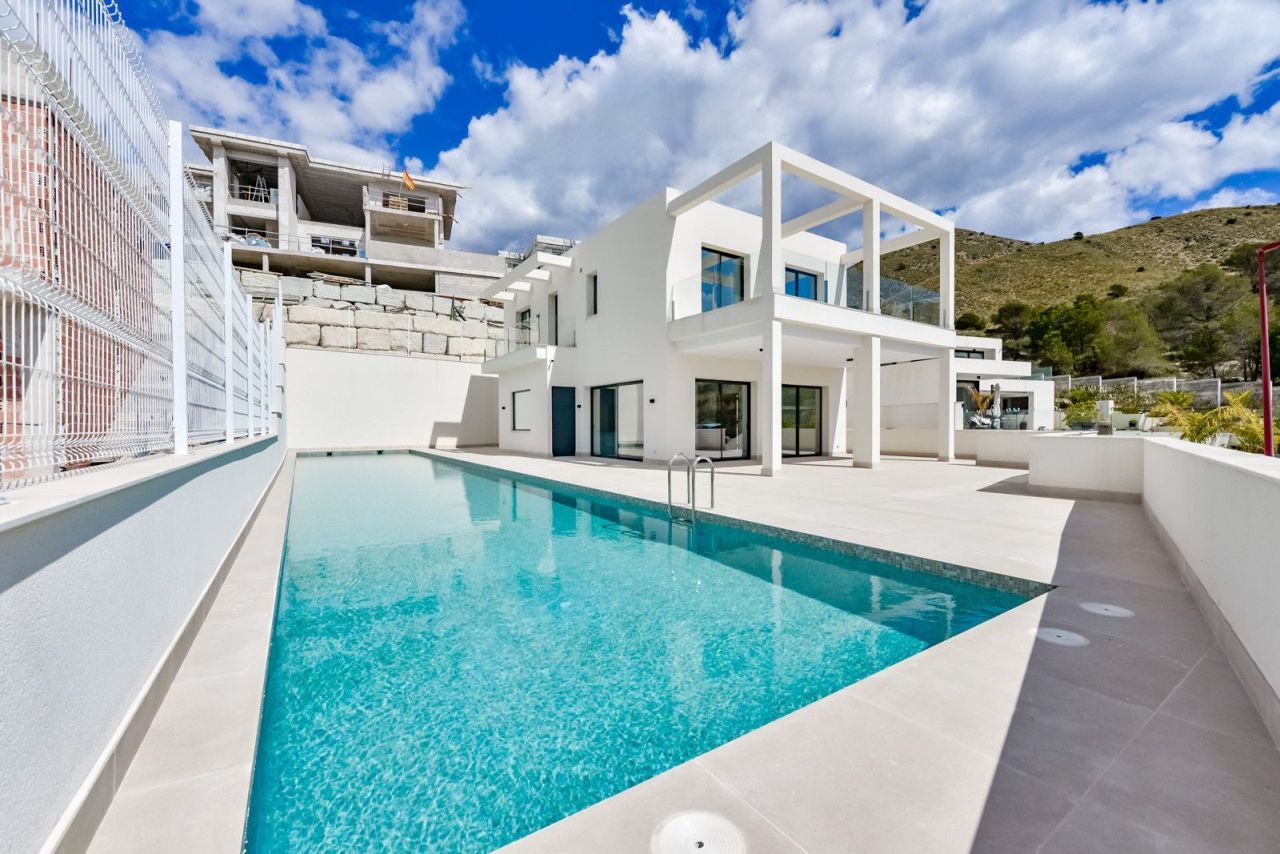 Villa à Finestrat, Espagne, 449 m² - image 1