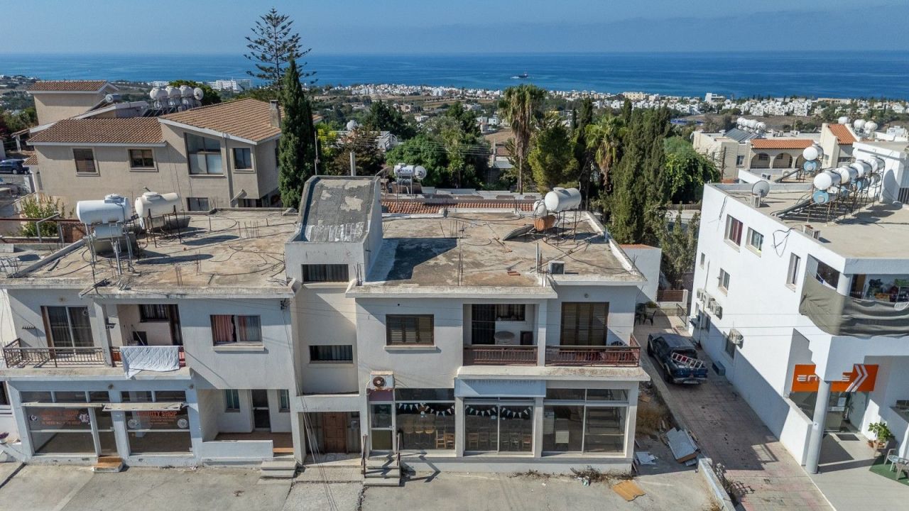 Cafetería, restaurante en Pafos, Chipre, 150 m² - imagen 1
