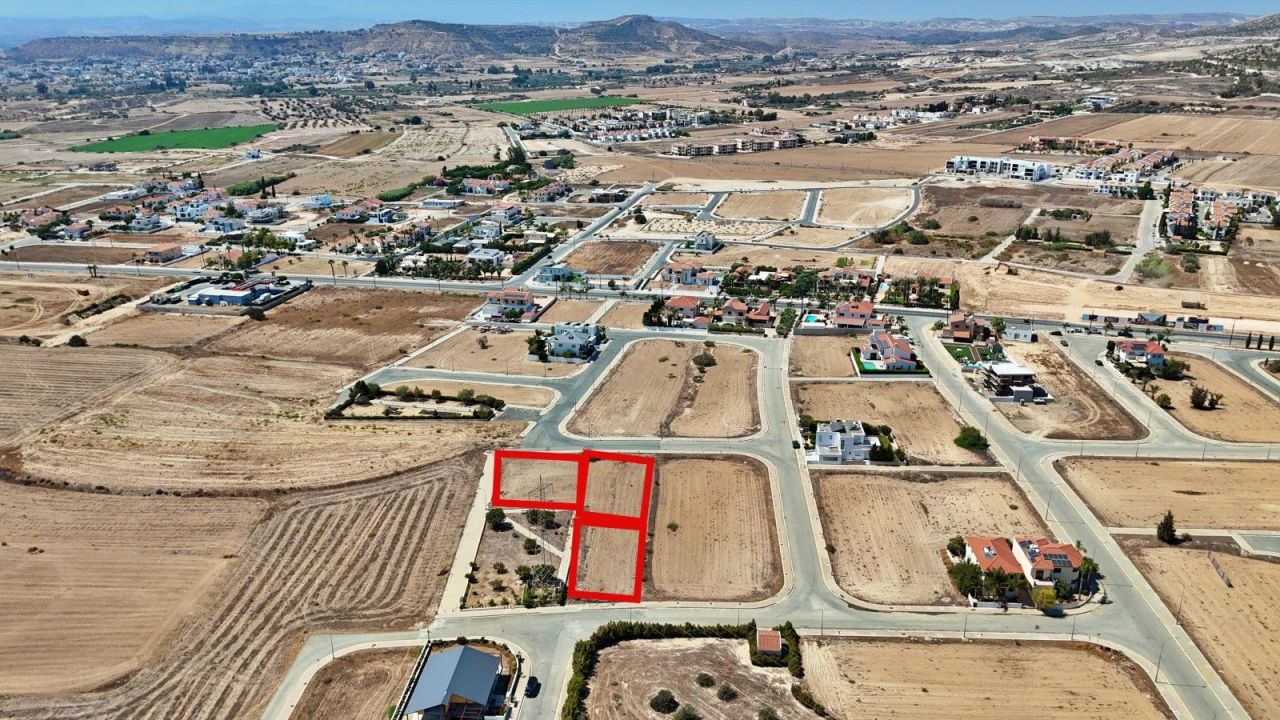 Grundstück in Larnaka, Zypern, 2 234 m² - Foto 3