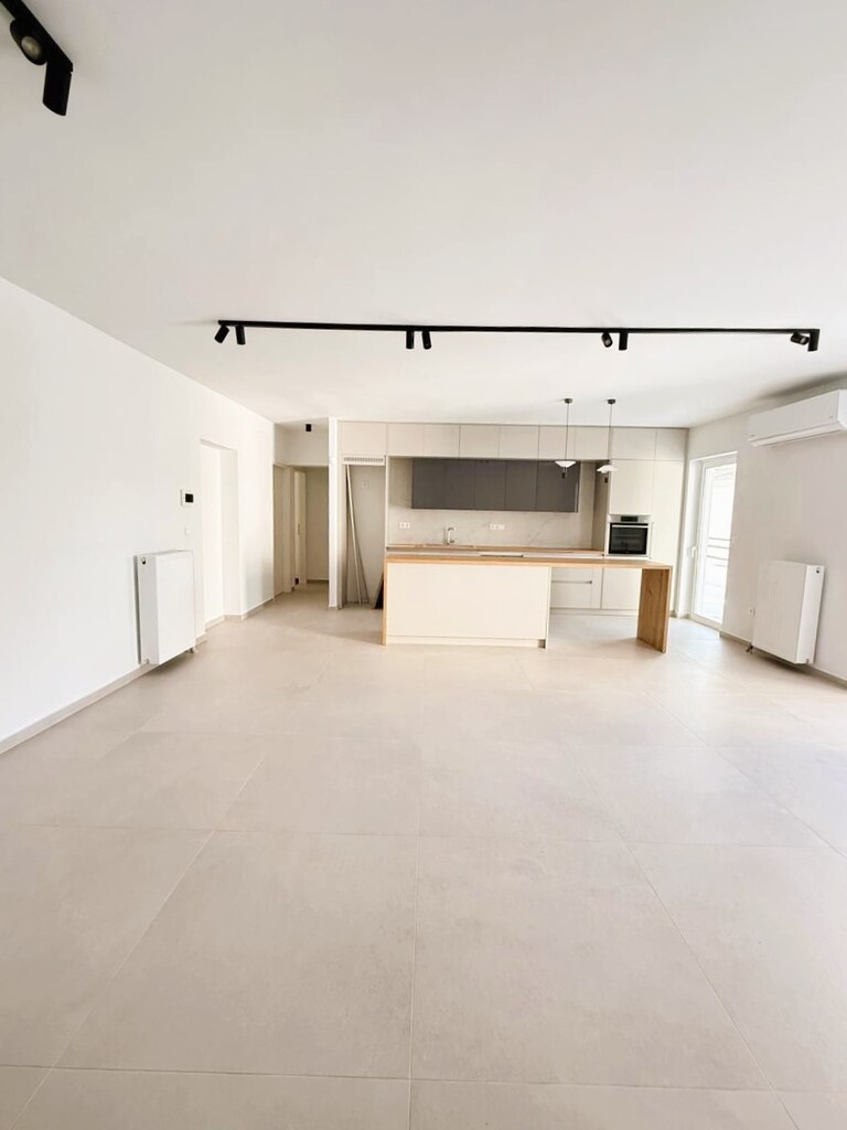 Flat in Athens, Greece, 115 m² - picture 1