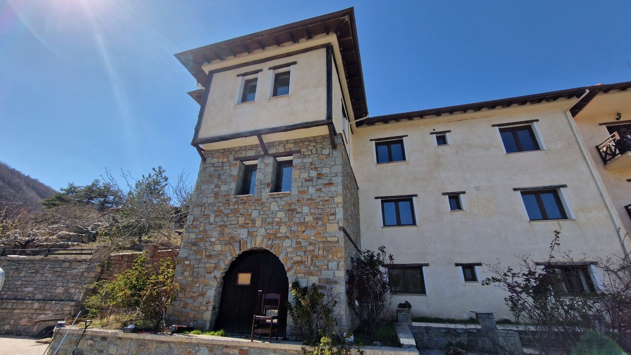 Hotel in Grevena, Griechenland, 3 219 m² - Foto 1