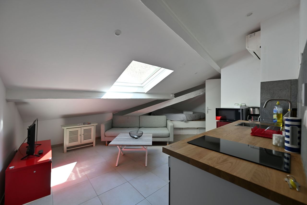 Flat in Cannes, France, 86 m² - picture 17