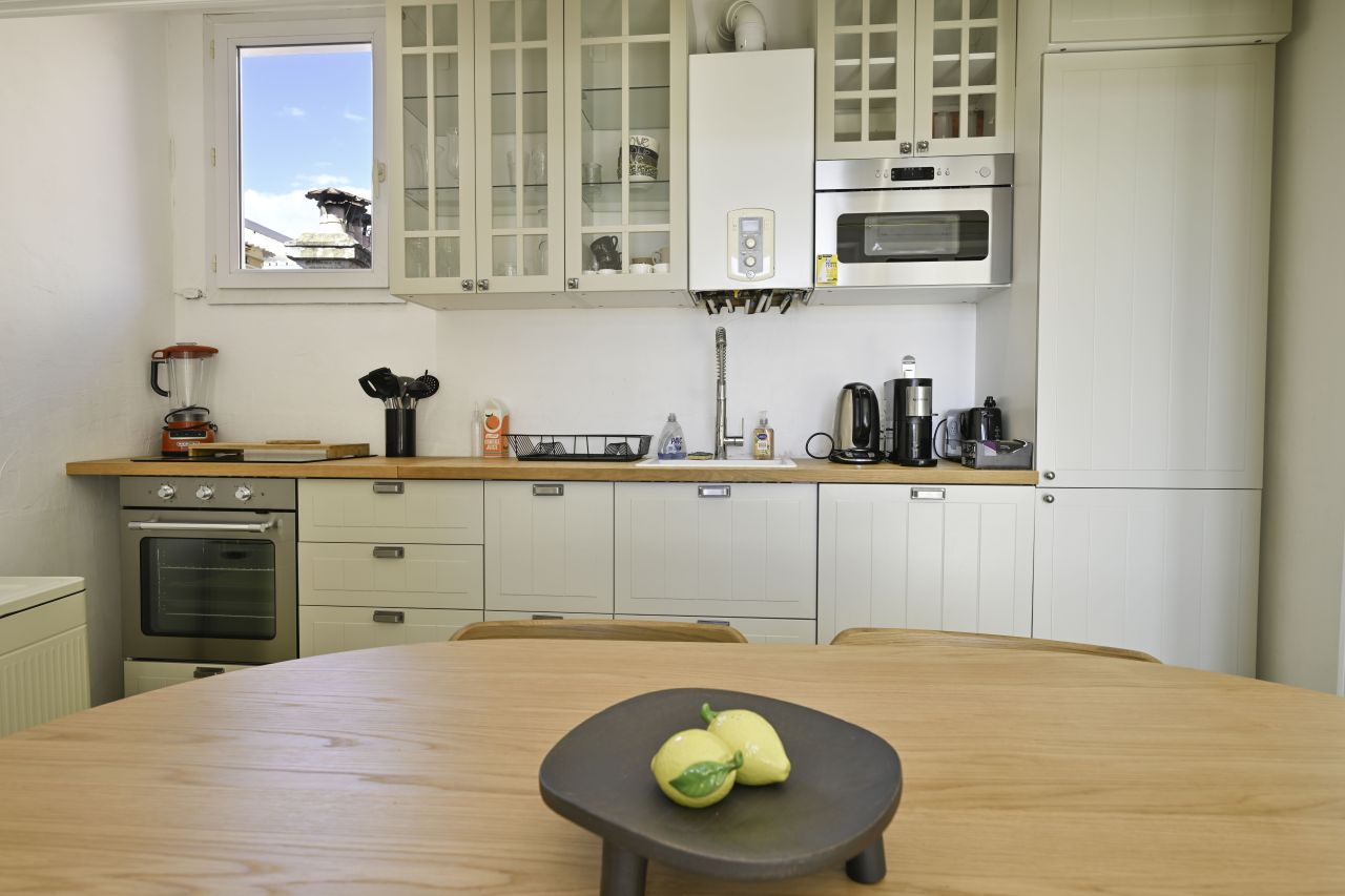 Flat in Cannes, France, 86 m² - picture 7